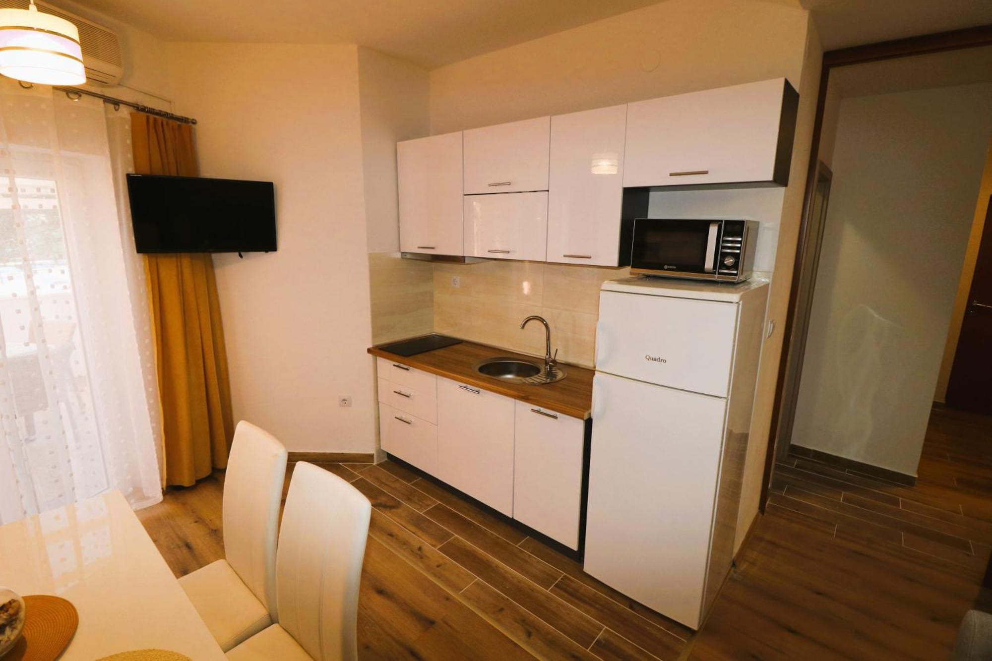 Apartmani Bilokapic Primošten Esterno foto