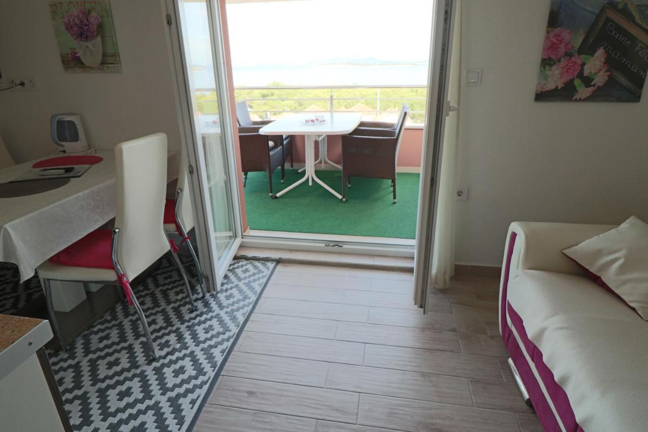 Apartmani Bilokapic Primošten Esterno foto