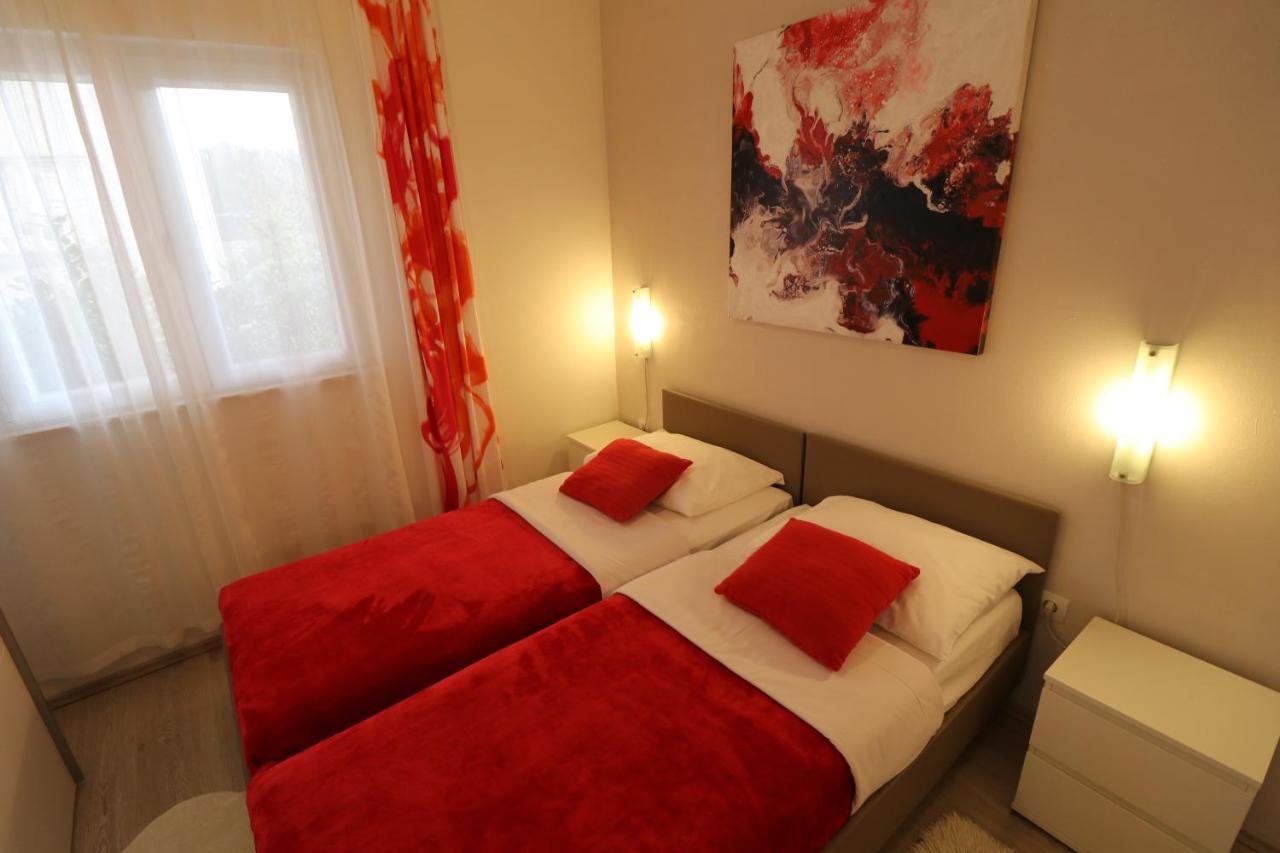 Apartmani Bilokapic Primošten Esterno foto